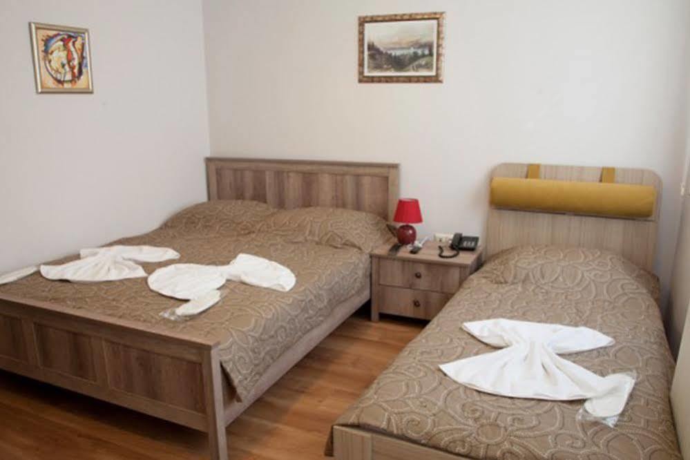 Taksim Hotel Istanbul Exterior foto